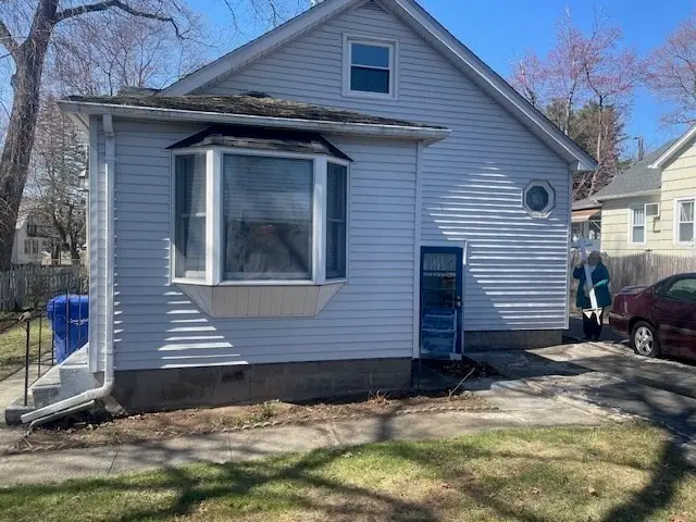 11 Thornfell St, Springfield, MA 01104 - #2