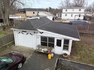 11 Thornfell St, Springfield, MA 01104 - #3