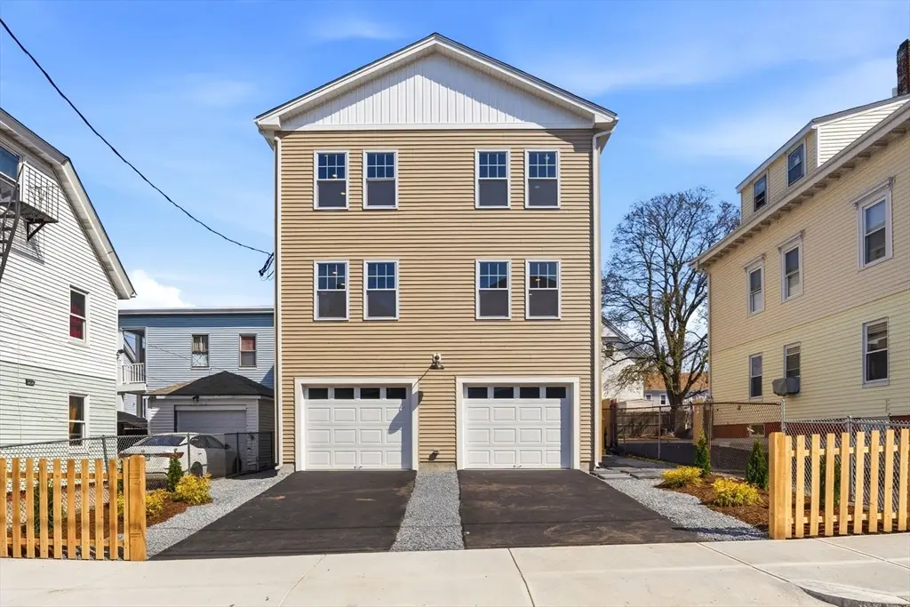 37 Webb St, Pawtucket, RI 02860 - #1