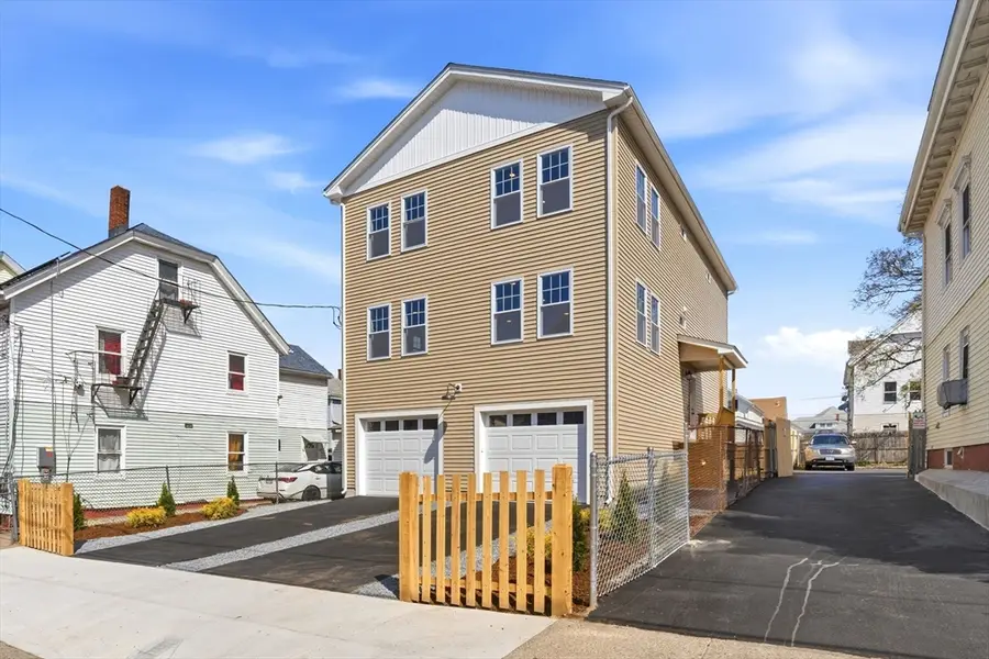 37 Webb St, Pawtucket, RI 02860 - #2