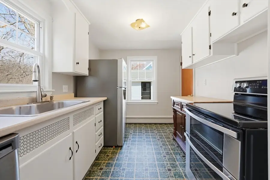 26 Haskell St, Agawam, MA 01001 - #3