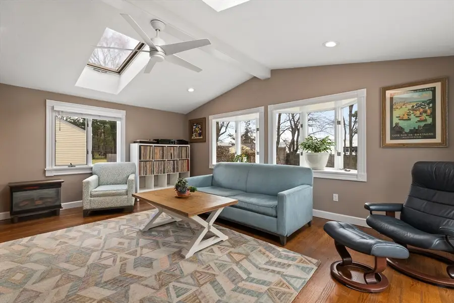 615 Neponset St, Norwood, MA 02062 - #2