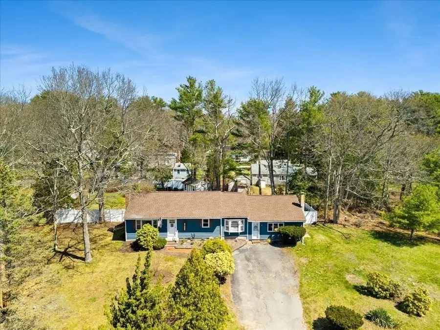 38 New Taunton Ave, Norton, MA 02766 - #2