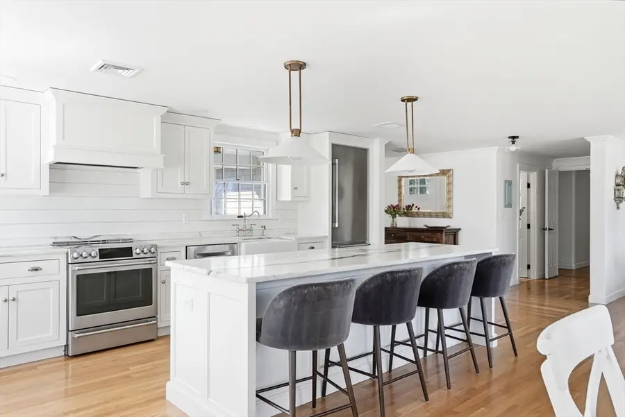 10 Boulder Glen Rd, Hingham, MA 02043 - #3