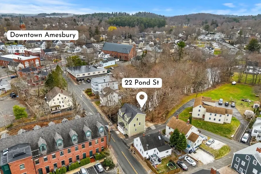 22 Pond St #2, Amesbury, MA 01913 - #3