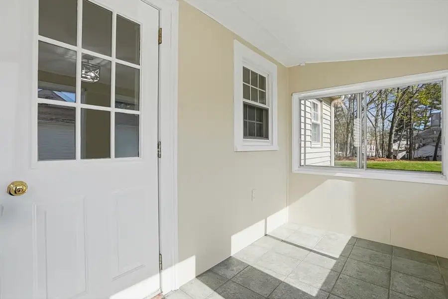 71 Pickering Ave, Bellingham, MA 02019 - #3