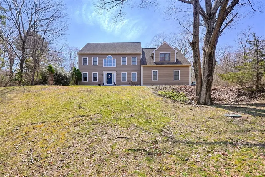 107 Mill St, Franklin, MA 02038 - #3