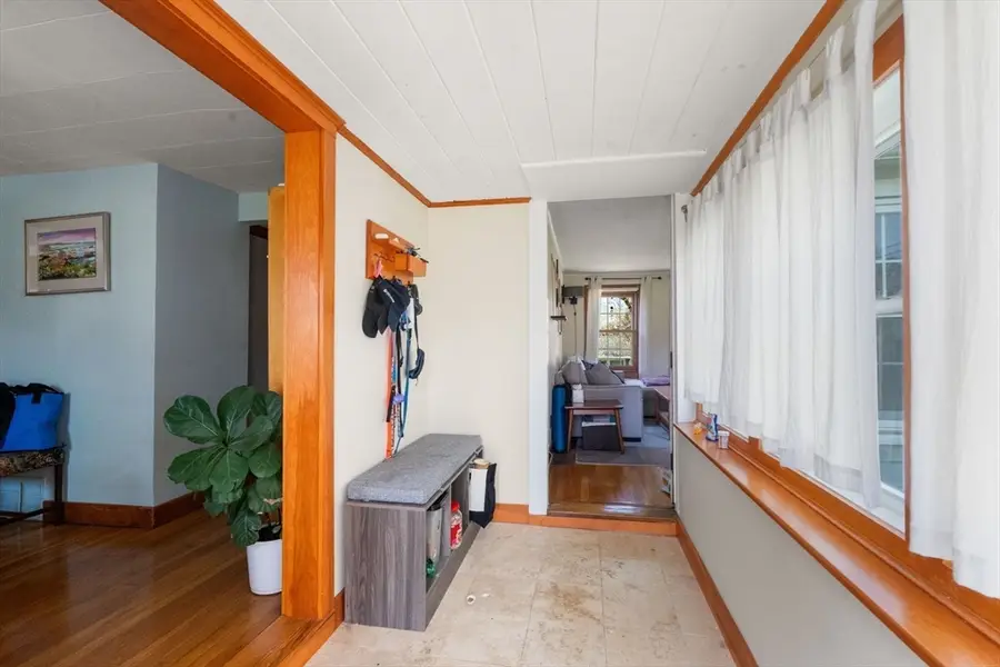 31 W Division St, Holbrook, MA 02343 - #3