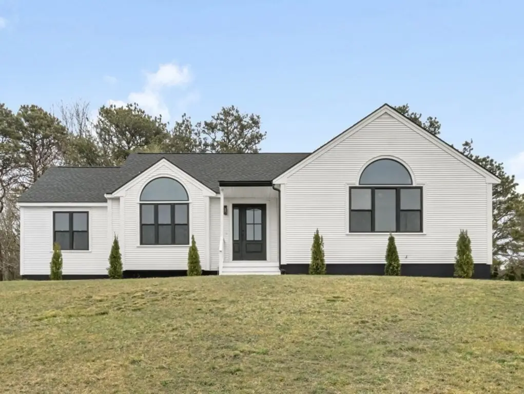 2 Daniel Cir, Plymouth, MA 02360 - #1