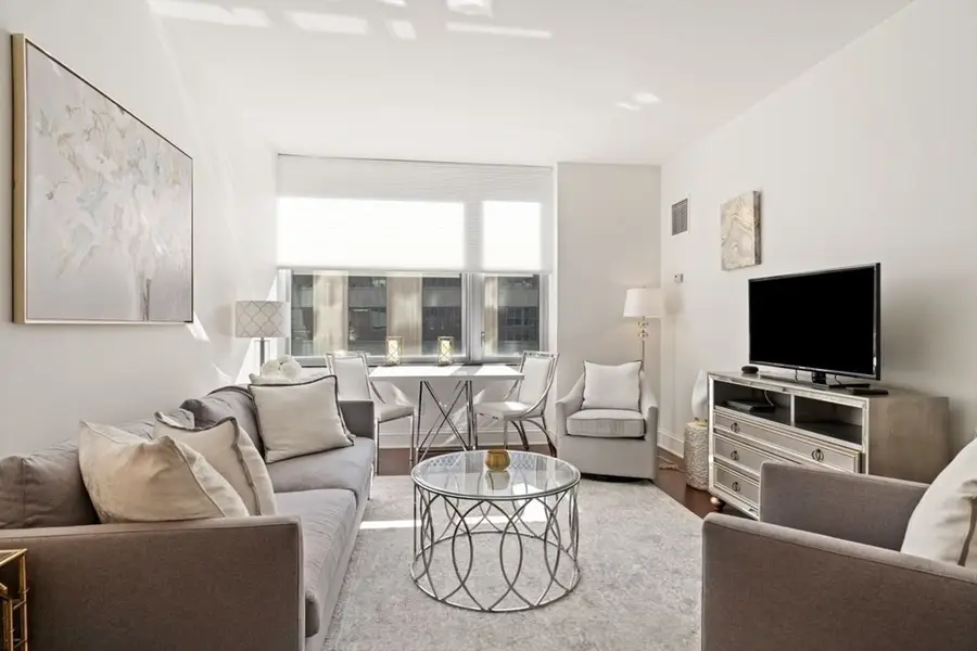 1 Charles St S #601, Boston, MA 02116 - #2