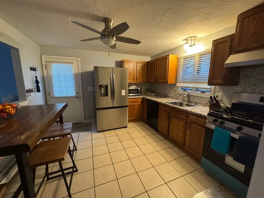 117 Saint Andre Dr, Uxbridge, MA 01569 - #2