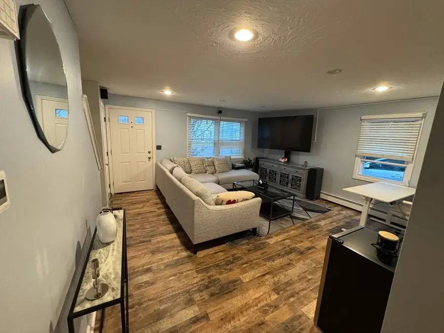 117 Saint Andre Dr, Uxbridge, MA 01569 - #3