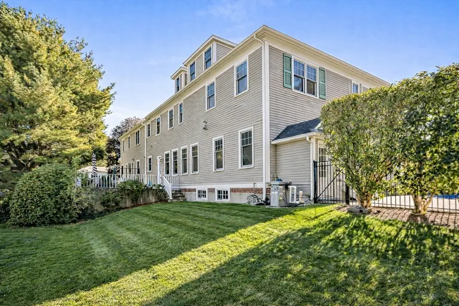 37 Mayflower Road, Winchester, MA 01890 - #3