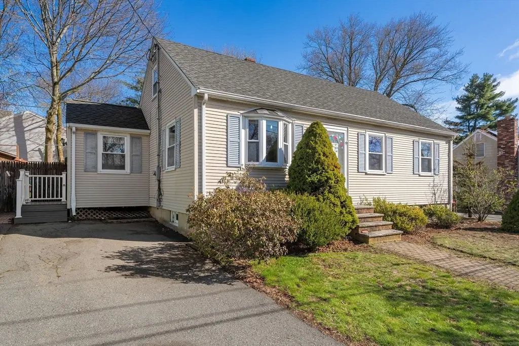 35 Macarthur Rd, Beverly, MA 01915 - #1