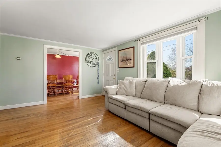 35 Macarthur Rd, Beverly, MA 01915 - #3