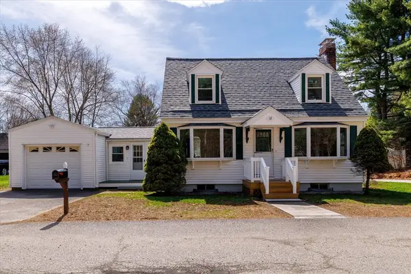 12 Brook St, Ayer, MA 01432