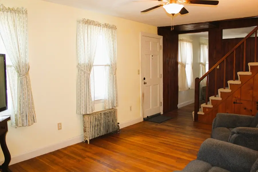 75 Benefit St, Attleboro, MA 02703 - #3