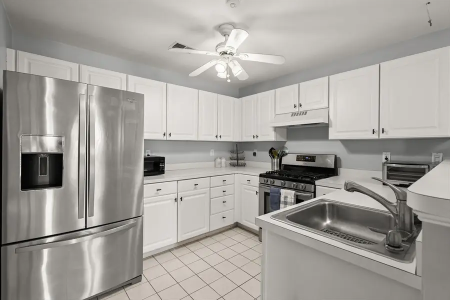 324 Tilden Commons Ln #324, Braintree, MA 02184 - #2