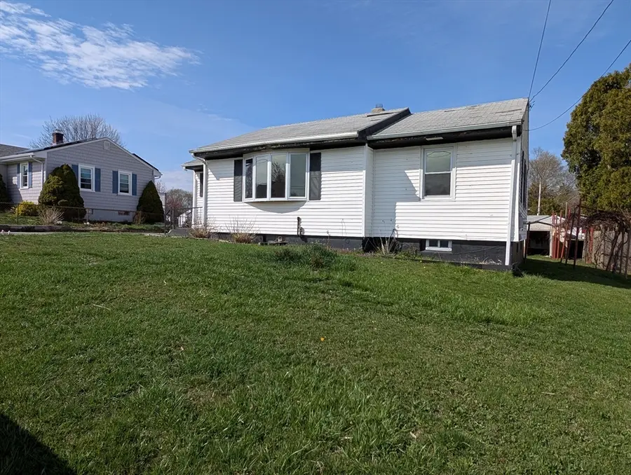 106 Cypress Ave, Tiverton, RI 02878 - #2