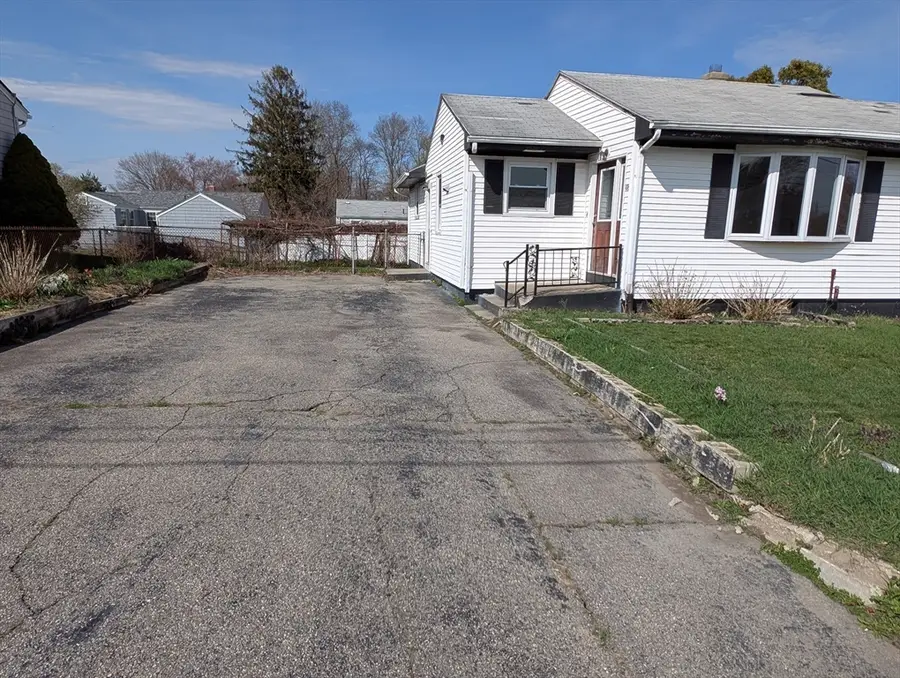 106 Cypress Ave, Tiverton, RI 02878 - #3