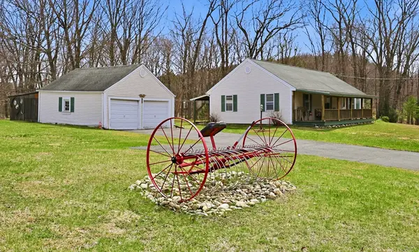 240 Upper Rd, Deerfield, MA 01342