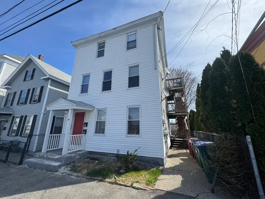 34 Willie St, Lowell, MA 01854 - #3