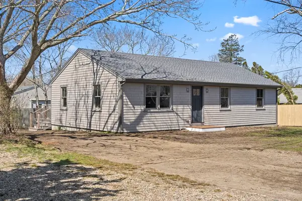 10 Winthrop Avenue, Oak Bluffs, MA 02557