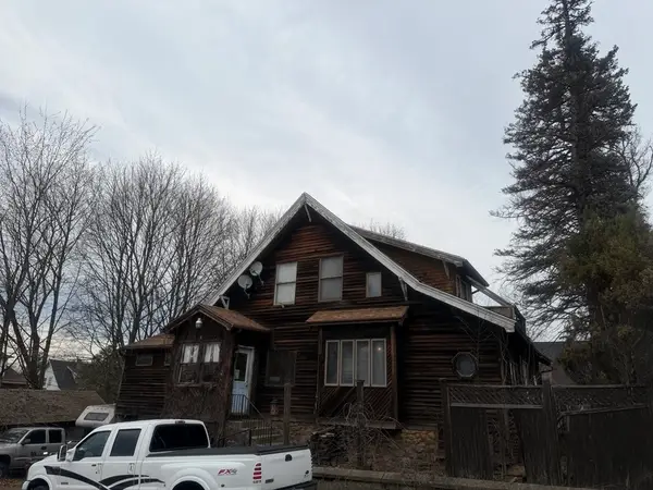 621 Sunderland Rd, Worcester, MA 01604