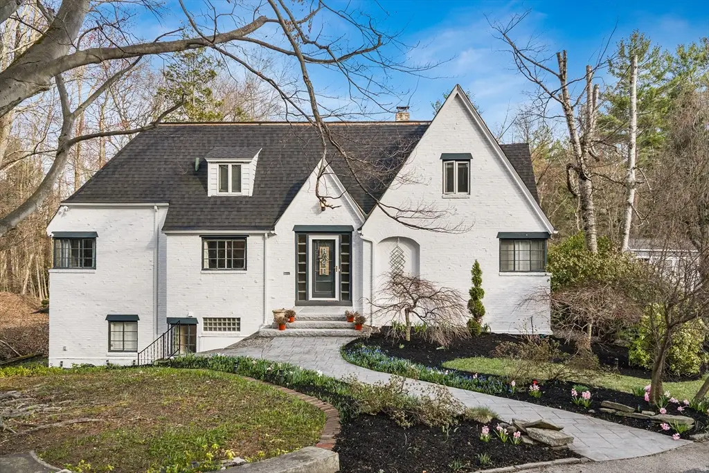 3 Old Brook Dr, Worcester, MA 01609 - #1