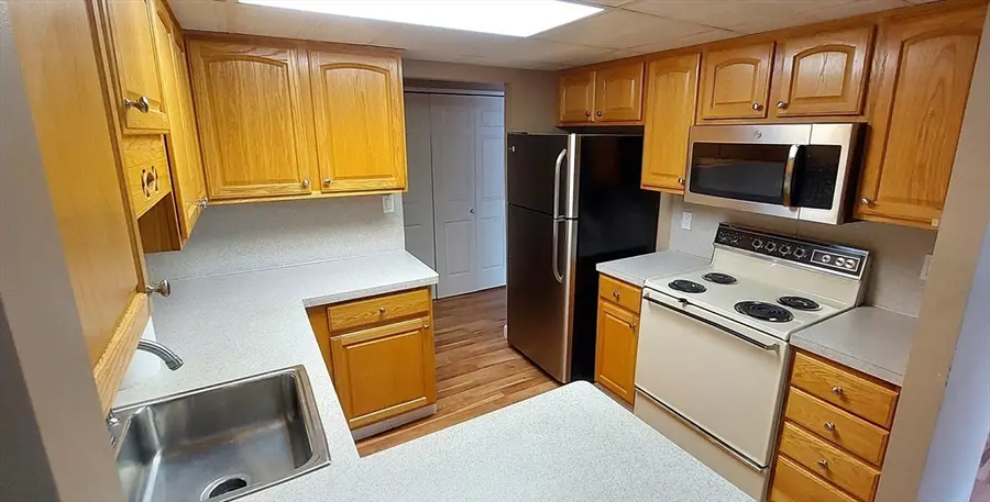 2 Ledgewood Way #7, Peabody, MA 01960 - #3