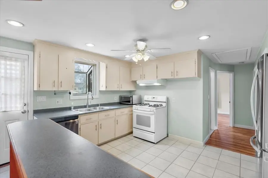 21 Gale Road, Weymouth, MA 02188 - #2