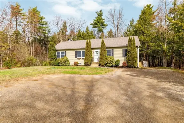 84 Baptist Common Rd, Templeton, MA 01468
