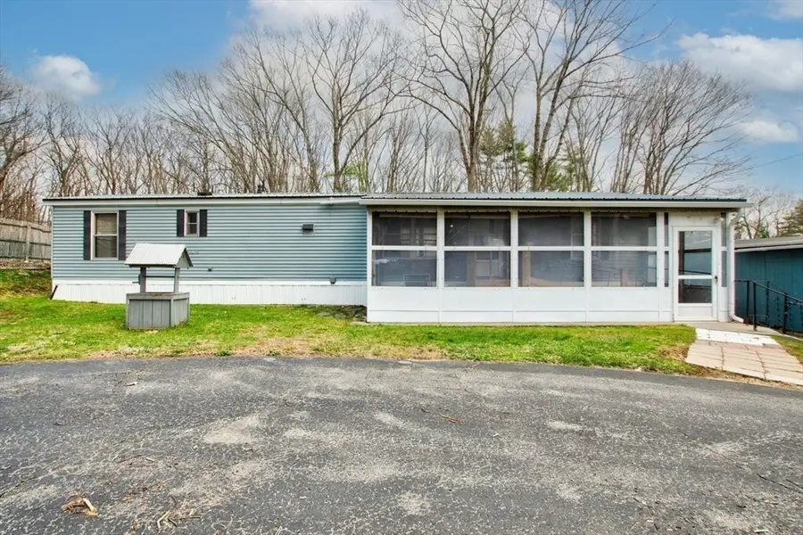 137 Central St, Ashburnham, MA 01430 - #3