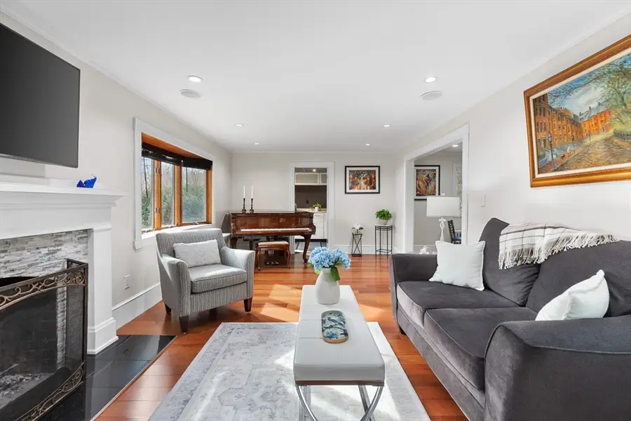 9 Venner Rd, Arlington, MA 02476 - #3