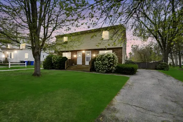 49-51 Tulsa St, Springfield, MA 01118