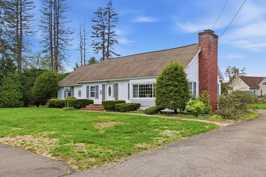 96 Silver St, Agawam, MA 01001 - #2