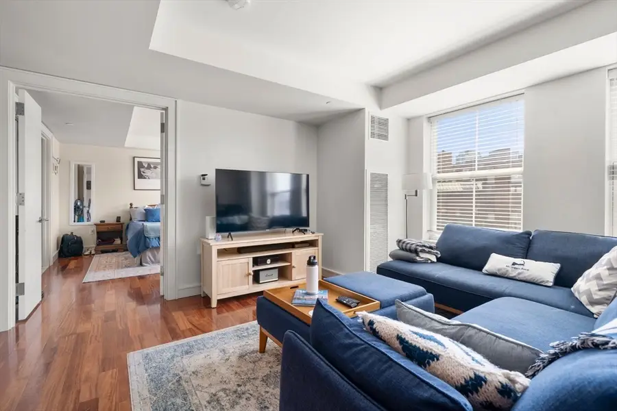 2 Battery Wharf #2501, Boston, MA 02110 - #2