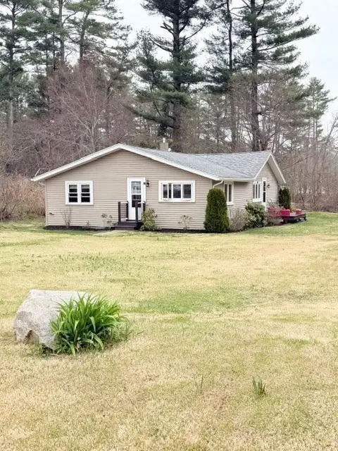 1 Crystal Lake Dr, Carver, MA 02330 - #1