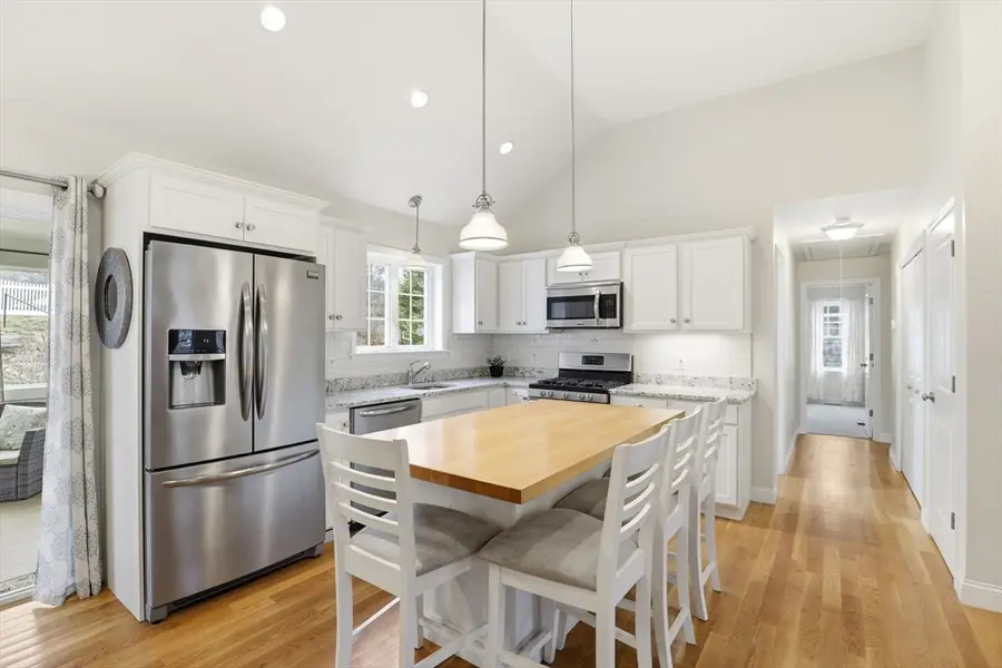 11 Bearses Way, Kingston, MA 02364 - #3