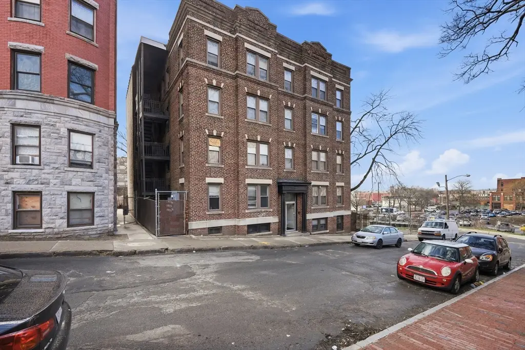 91 E Park St, Springfield, MA 01105 - #1