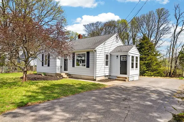 27 Taylor St, North Attleboro, MA 02760