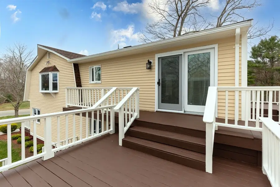 17 Weaver St, West Wareham, MA 02576 - #3
