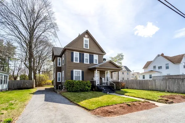 9 Dudley Street, Leominster, MA 01453