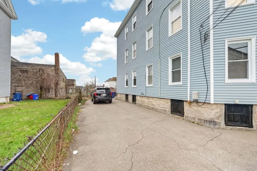 328 Sawyer St, New Bedford, MA 02746 - #2