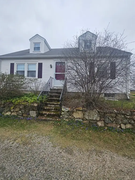 153 Middle Rd, Newbury, MA 01922