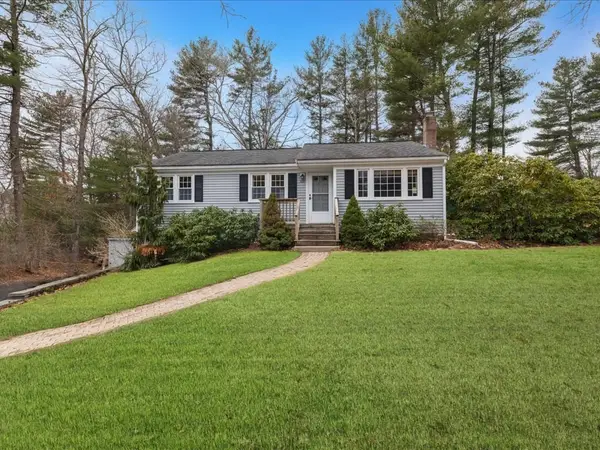 605 East St, Bridgewater, MA 02324