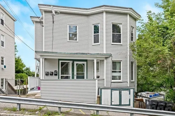93-95 Beach St, Haverhill, MA 01832