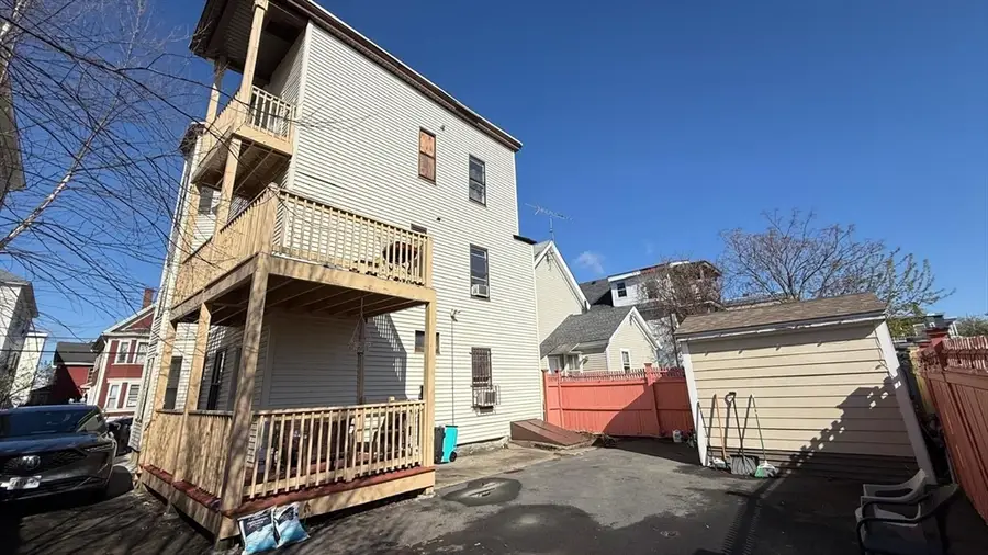 13 Walnut St, Lawrence, MA 01841 - #3
