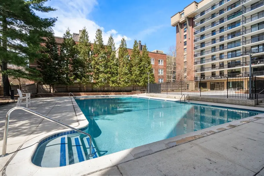 60 Longwood Ave #602, Brookline, MA 02446 - #2