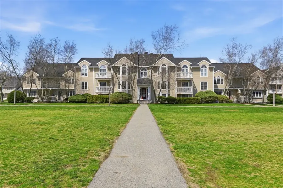 1606 Carrriage Ln #1606, Taunton, MA 02780 - #2